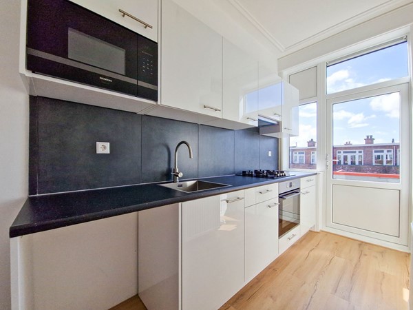 Medium property photo - De la Reyweg 327, 2571 EH Den Haag